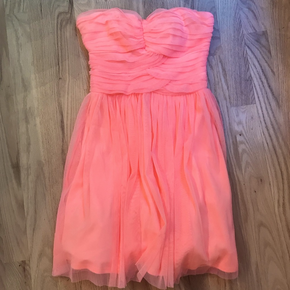 Delias Strapless dress. Size 0. Gorgeous!
